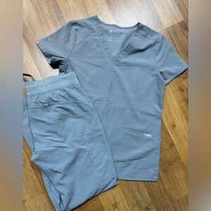 FIGS Scrub Set Soace Gray